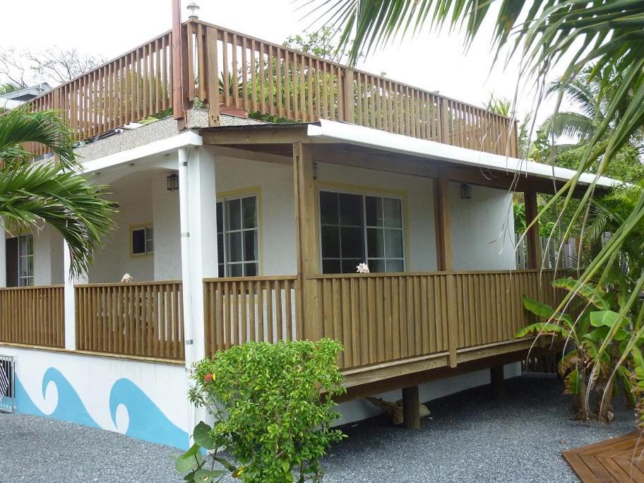 Wikkid Resort Dixon Cove Экстерьер фото